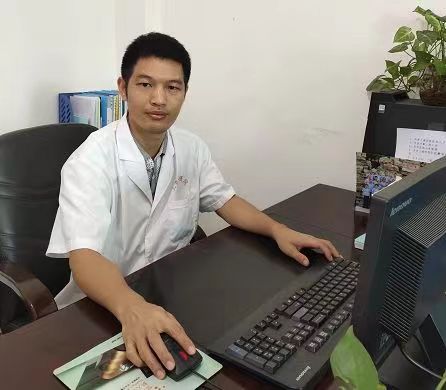 骨伤科张杰荣.jpg